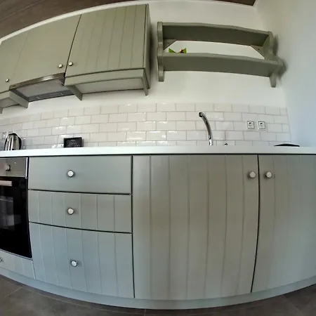 別荘 To Armiro Boutique