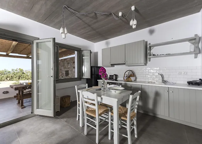 To Armiro Boutique * Maragkas