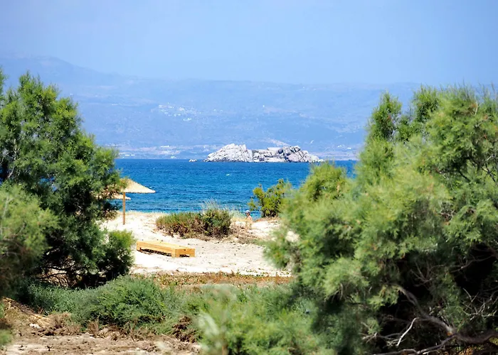 To Armiro Boutique Maragkas