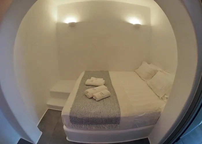 To Armiro Boutique Maragkas