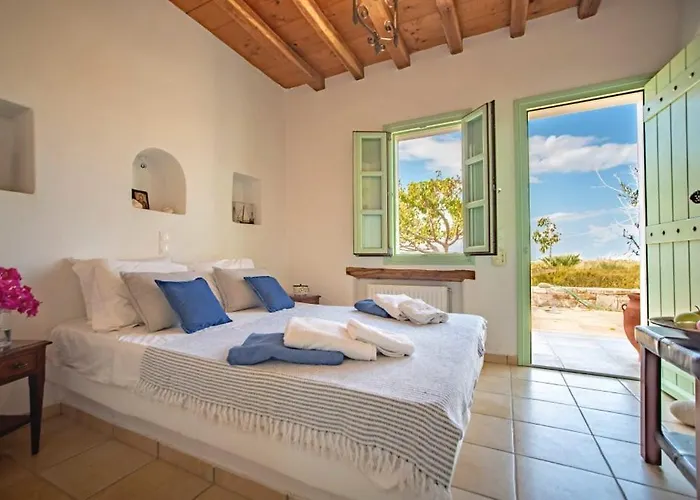 To Armiro Boutique Maragkas